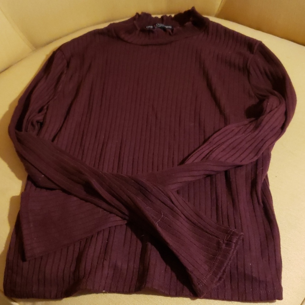 Lettuce edge crop top